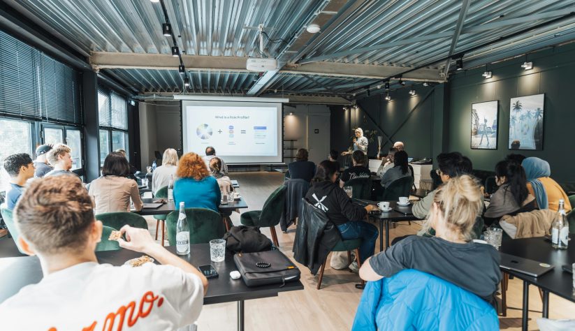 pexels-bertellifotografia-18999556